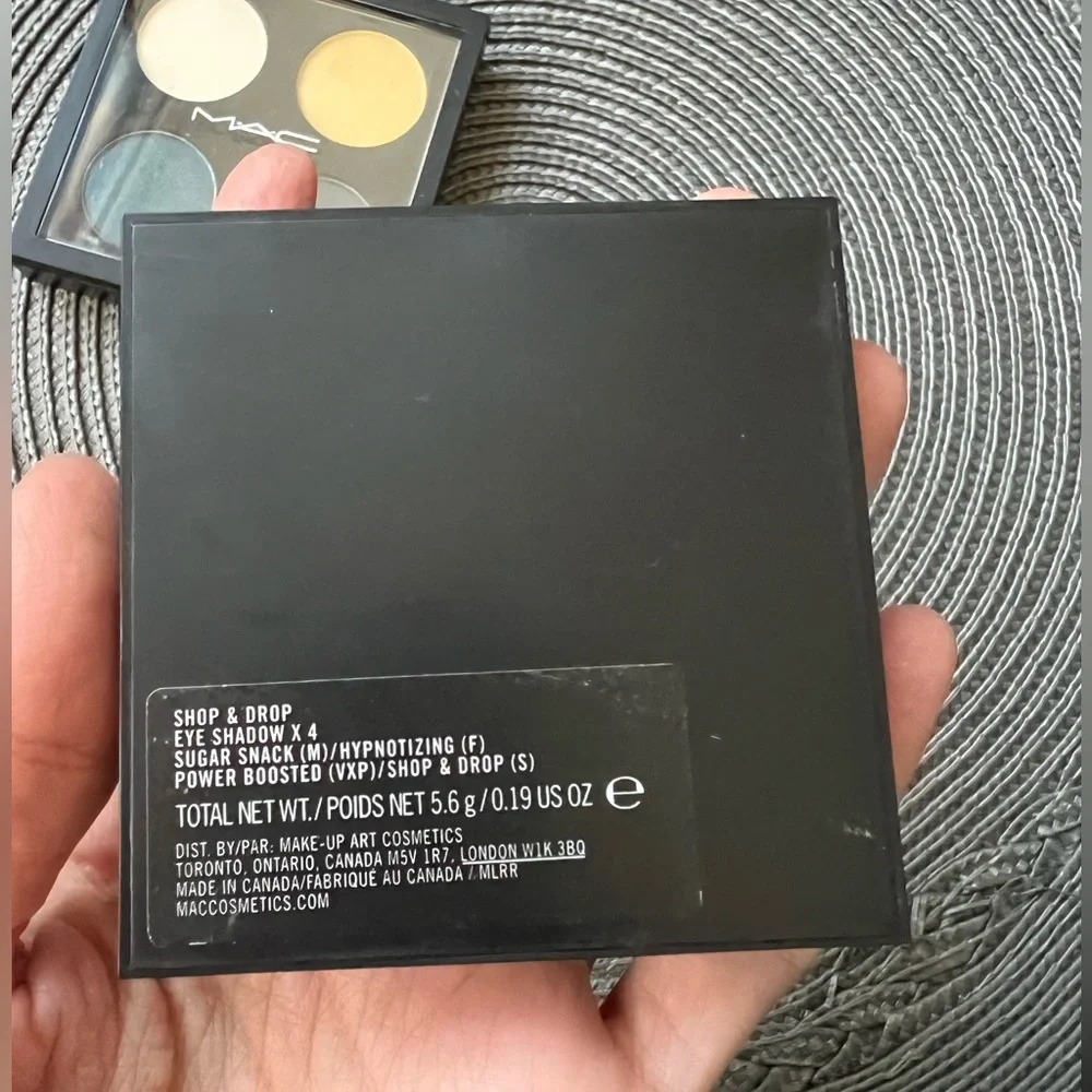 RARE MAC Shop & Drop Eyeshadow Quad